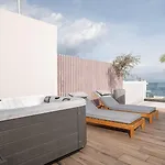 Porto Perla Szálloda *