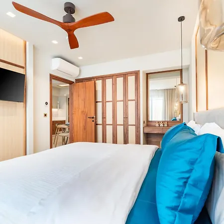 Porto Perla 호텔 *