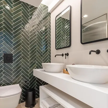 ホテル Porto Perla *