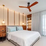 מלון Porto Perla