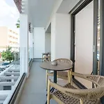 Hotel Porto Perla *