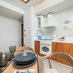 מלון Porto Perla *