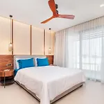 Porto Perla מלון *
