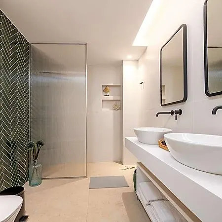 Porto Perla Hotel *