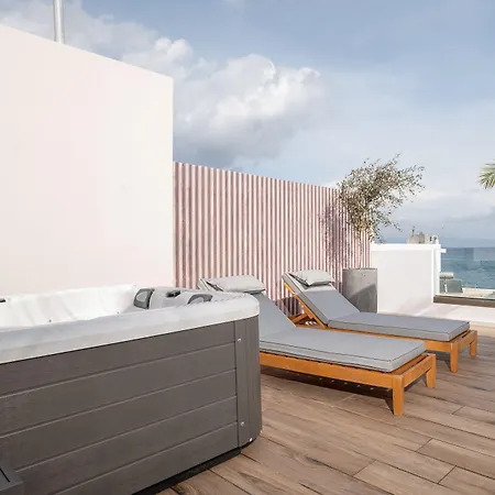 Porto Perla فندق *